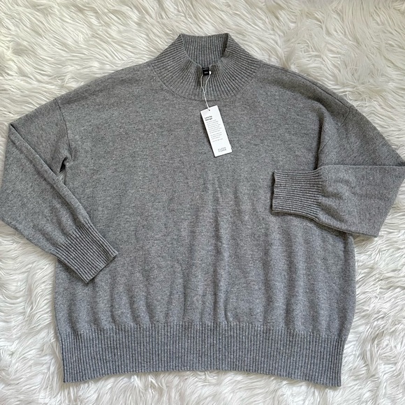 EILEEN FISHER NWT M L Italian Cashmere Mock Neck Top Sweater in Moon Gray - Picture 6 of 10